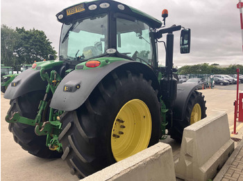 Traktori John Deere 6155R: kuva Traktori John Deere 6155R
