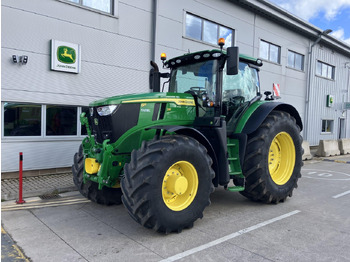 Traktori JOHN DEERE 6R 215