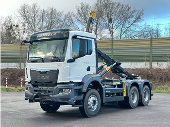 Koukkulava kuorma-auto MAN TGS 33.440