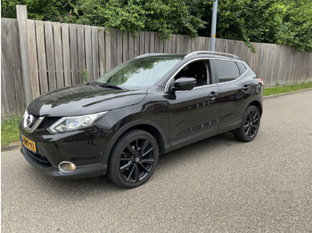 Henkilöauto NISSAN
