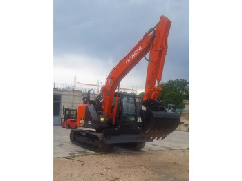 Kaivuri HITACHI ZX135US-6