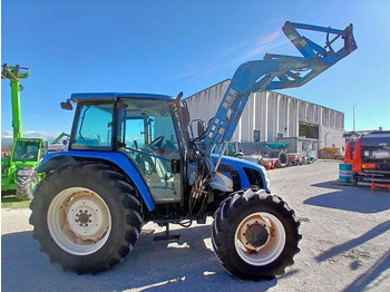 Traktori NEW HOLLAND TL90