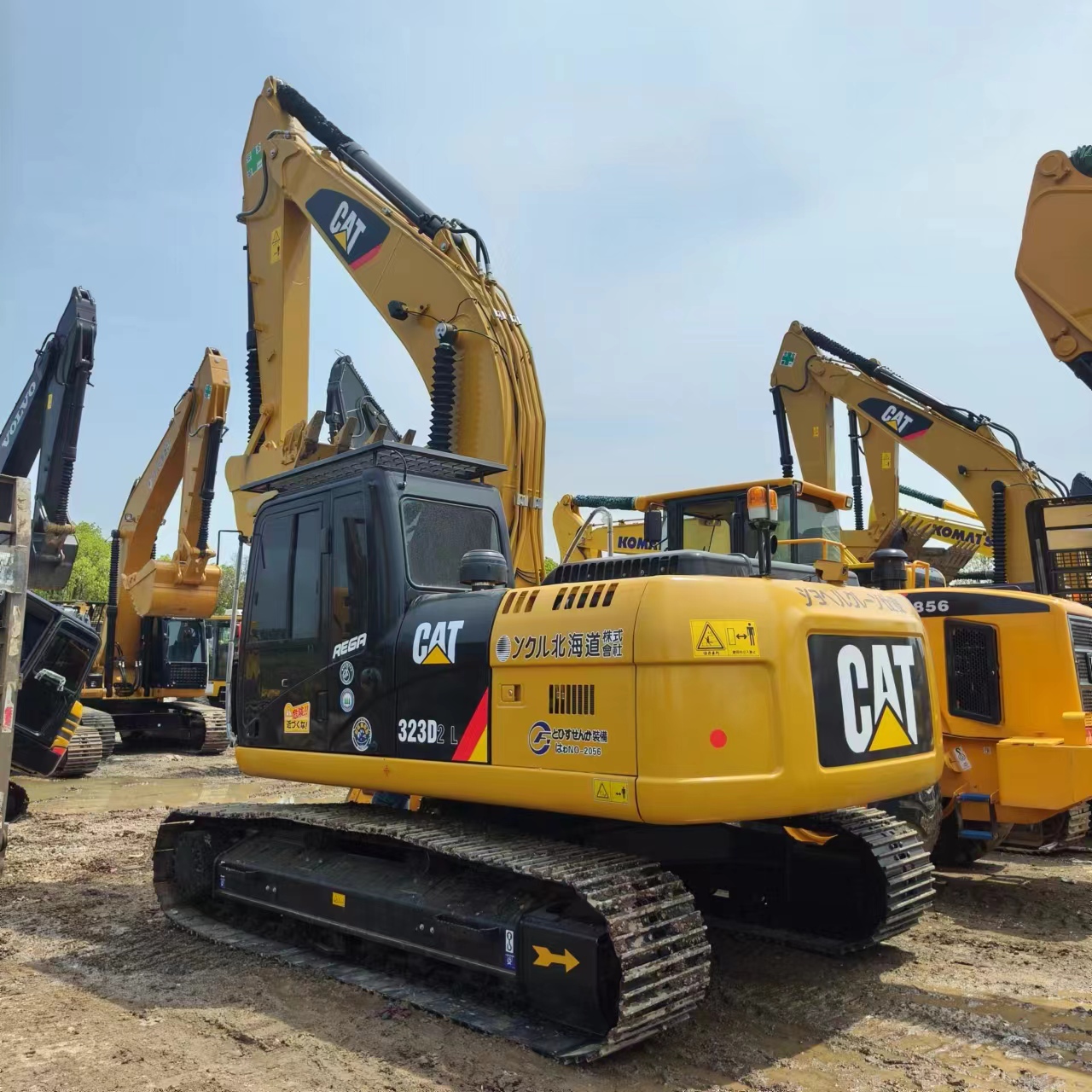 Telakaivukone CATERPILLAR 323