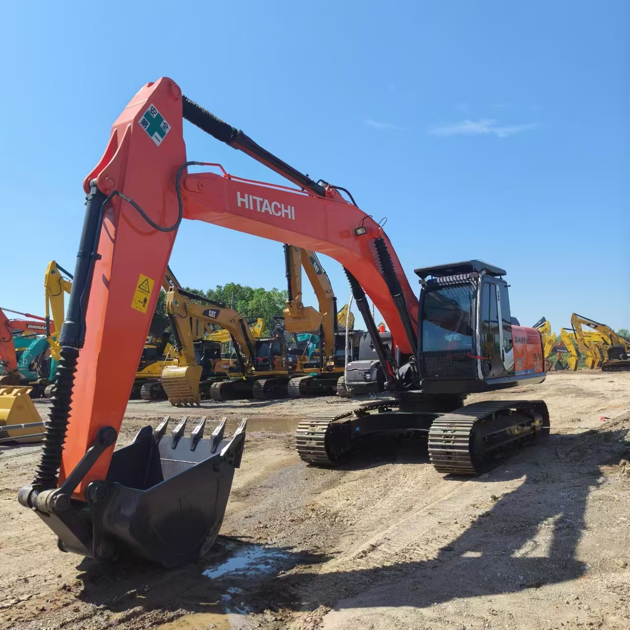 Telakaivukone HITACHI ZX240: kuva Telakaivukone HITACHI ZX240 Telakaivukone HITACHI ZX240: kuva Telakaivukone HITACHI ZX240