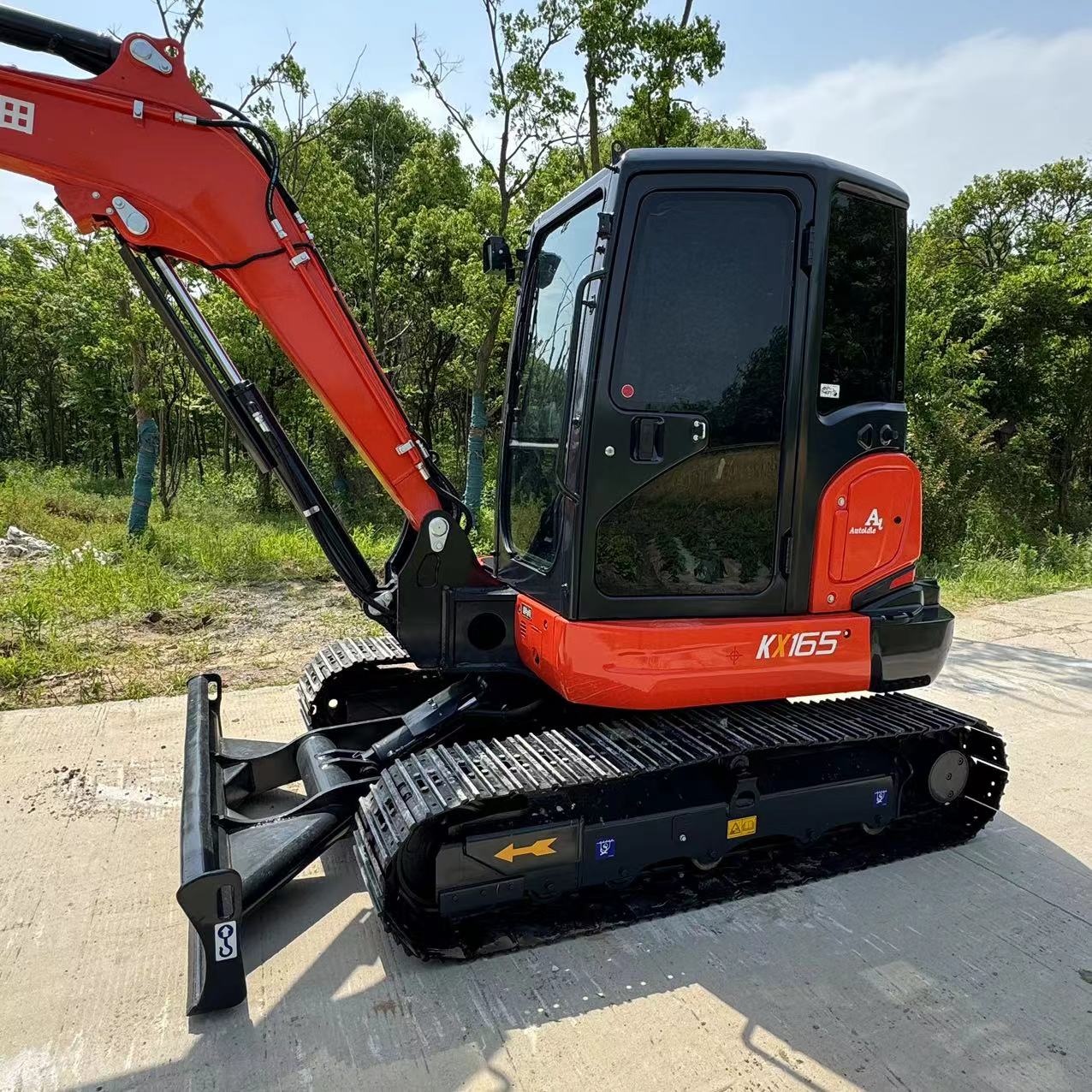 Minikuormaaja KUBOTA KX165: kuva Minikuormaaja KUBOTA KX165