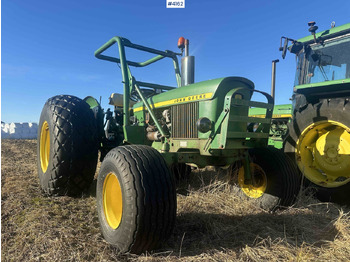 Traktori JOHN DEERE 1020