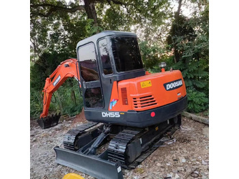 Minikuormaaja Doosan DH 55: kuva Minikuormaaja Doosan DH 55 Minikuormaaja Doosan DH 55: kuva Minikuormaaja Doosan DH 55