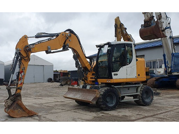Pyöräalustainen kaivinkone LIEBHERR A 910
