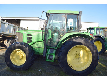 Traktori JOHN DEERE 6130
