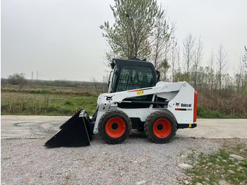 Liukuohjattu kuormaaja BOBCAT S550