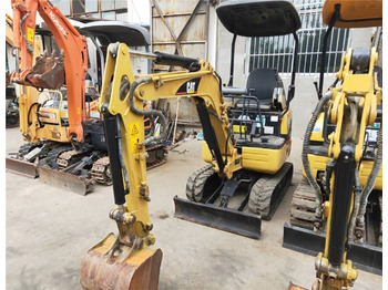 Minikuormaaja Caterpillar 301.5 CR: kuva Minikuormaaja Caterpillar 301.5 CR