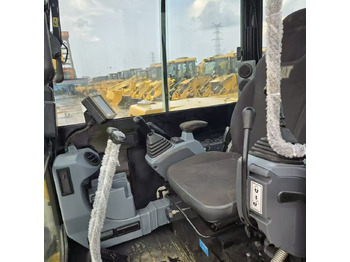 Minikuormaaja CATERPILLAR 306E2