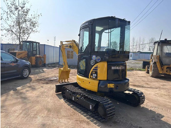 Minikuormaaja KOMATSU PC35