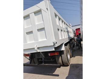 Kippiauto kuorma-auto SINOTRUK HOWO: kuva Kippiauto kuorma-auto SINOTRUK HOWO