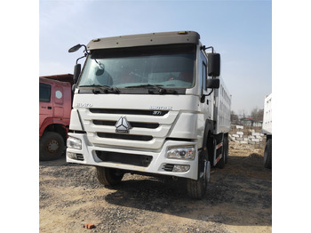 Kippiauto kuorma-auto SINOTRUK HOWO: kuva Kippiauto kuorma-auto SINOTRUK HOWO Kippiauto kuorma-auto SINOTRUK HOWO: kuva Kippiauto kuorma-auto SINOTRUK HOWO