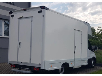 Jakeluauto Iveco DAILY KONTENER NISKOPODŁOGOWY 4,43x2,23x2,42 SKLEP BAR FOODTRUCK KAMPER KLIMA: kuva Jakeluauto Iveco DAILY KONTENER NISKOPODŁOGOWY 4,43x2,23x2,42 SKLEP BAR FOODTRUCK KAMPER KLIMA