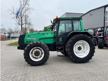 Traktori VALTRA 8000