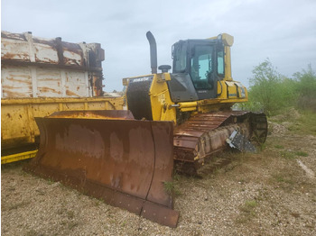 Puskutraktori KOMATSU D61PX-15