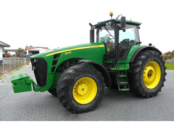 Traktori JOHN DEERE 8030 Series