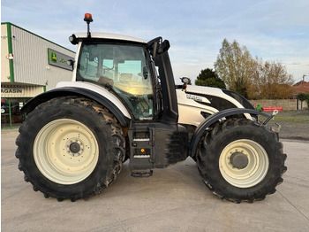 Leasing VALTRA T175 VALTRA T175: kuva Leasing VALTRA T175 VALTRA T175 Leasing VALTRA T175 VALTRA T175: kuva Leasing VALTRA T175 VALTRA T175