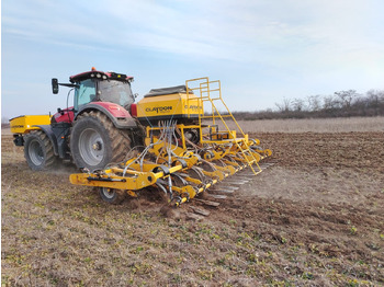 Traktori CASE IH Optum 270