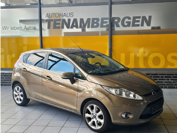 Henkilöauto FORD