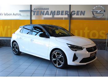 Henkilöauto OPEL