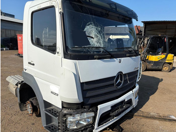 Ohjaamo ja sisustus MERCEDES-BENZ Atego