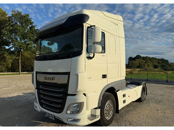 Vetopöytäauto DAF XF 480