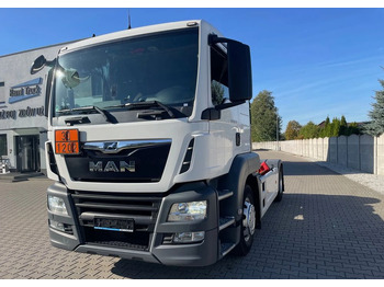 Vetopöytäauto MAN TGS