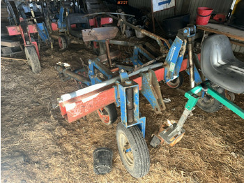 Maanmuokkauskone Row crop cleaner Hatzenbichler: kuva Maanmuokkauskone Row crop cleaner Hatzenbichler