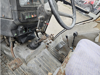 Traktori 1988 MF 390 2wd: kuva Traktori 1988 MF 390 2wd