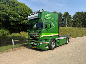 Vetopöytäauto SCANIA R 500