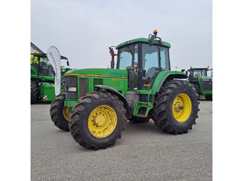 Traktori JOHN DEERE 7700