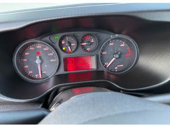 Kuljetin kuorma-auto Iveco Daily 3.0 160KM Rok 2022 55 tys km przebiegu AUTOLAWETA Najazd laweta: kuva Kuljetin kuorma-auto Iveco Daily 3.0 160KM Rok 2022 55 tys km przebiegu AUTOLAWETA Najazd laweta