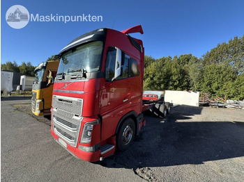 Kuorma-auto alusta VOLVO FH16