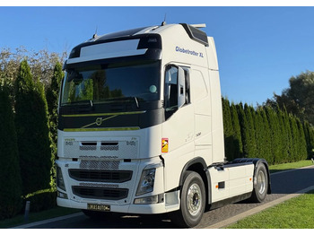 Vetopöytäauto VOLVO FH 500