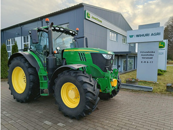 Traktori JOHN DEERE 6215R