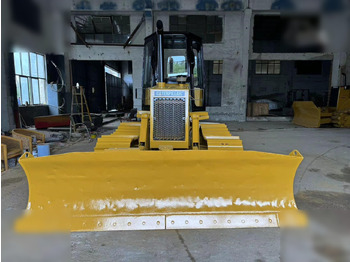 Puskutraktori CATERPILLAR D4C: kuva Puskutraktori CATERPILLAR D4C