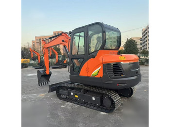 Telakaivukone DOOSAN DX60