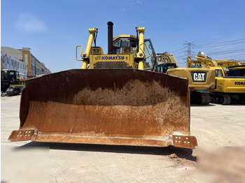 Puskutraktori KOMATSU D155A-5: kuva Puskutraktori KOMATSU D155A-5 Puskutraktori KOMATSU D155A-5: kuva Puskutraktori KOMATSU D155A-5