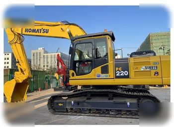 Telakaivukone KOMATSU PC220-8