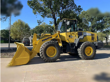 Pyöräkuormaaja KOMATSU WA320-5
