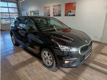 Sedan Skoda Fabia 130 Jahre 1,0 TSI*AHK-VORBER.*5J.GARANTIE*: kuva Sedan Skoda Fabia 130 Jahre 1,0 TSI*AHK-VORBER.*5J.GARANTIE*