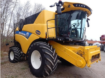 Leikkuupuimuri New Holland CX8.80 SLH med 25 fods Varifeed: kuva Leikkuupuimuri New Holland CX8.80 SLH med 25 fods Varifeed Leikkuupuimuri New Holland CX8.80 SLH med 25 fods Varifeed: kuva Leikkuupuimuri New Holland CX8.80 SLH med 25 fods Varifeed
