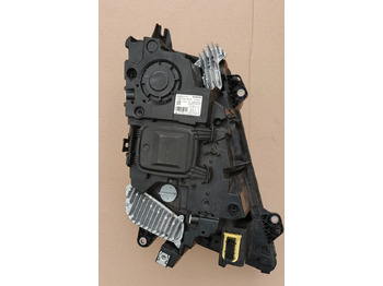 Etulyhty - Kuorma-auto VOLVO FH4 LAMPA PRZEDNIA LEWA H7 2024r 24159327: kuva Etulyhty - Kuorma-auto VOLVO FH4 LAMPA PRZEDNIA LEWA H7 2024r 24159327