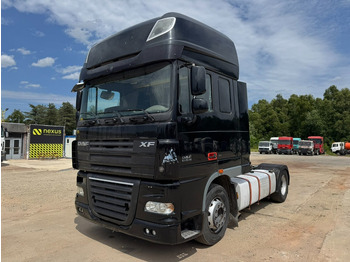 Vetopöytäauto DAF XF 105 510