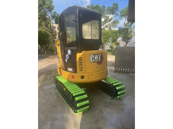 Minikuormaaja CATERPILLAR 303E
