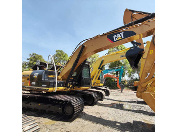 Telakaivukone CATERPILLAR 320D2