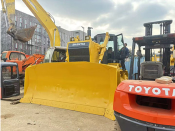 Puskutraktori SHANTUI